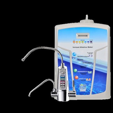 V domácím alkalickém vodním systému